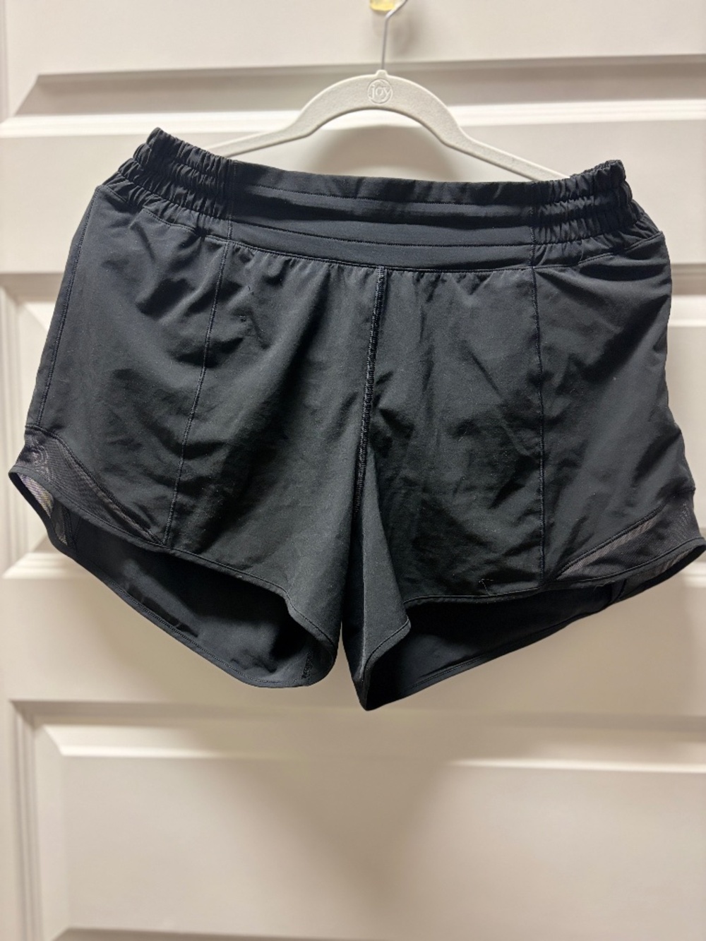 Lululemon Hotty Hot Low-Rise Lined Short 4" SZ 10